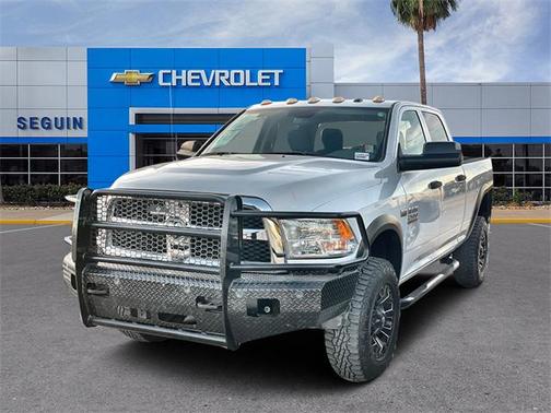 2018 RAM 2500 Tradesman Crew Cab 4x4 6'4' Box