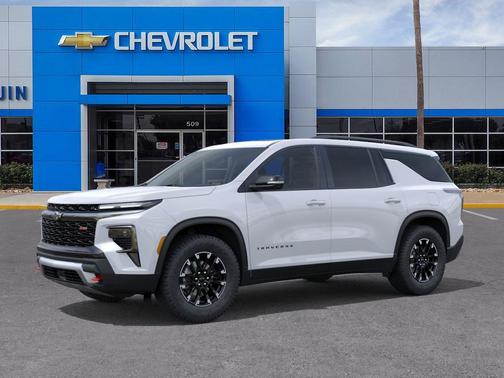 Polar White Tricoat 2026 Chevrolet Traverse AWD Z71