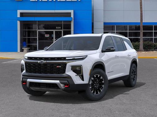 Polar White Tricoat 2026 Chevrolet Traverse AWD Z71