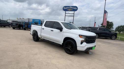 Summit White 2022 Chevrolet Silverado 1500 Custom