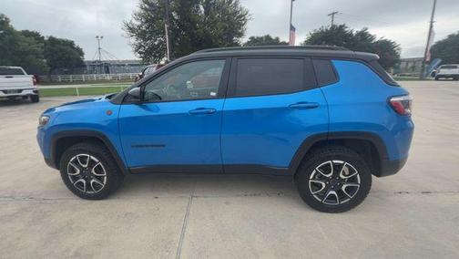 Hydro Blue Pearlcoat 2025 Jeep Compass Trailhawk