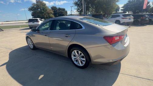 Mineral Gray Metallic 2025 Chevrolet Malibu FWD 1LT