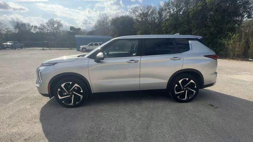 2024 Mitsubishi Outlander SE 2.5 2WD