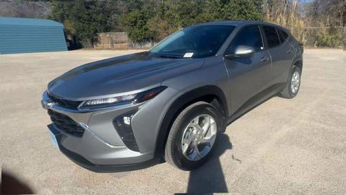 2025 Chevrolet Trax LS