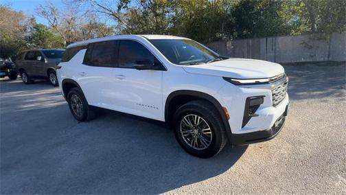 2024 Chevrolet Traverse LS