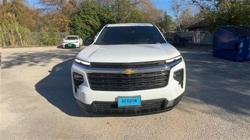 2024 Chevrolet Traverse LS