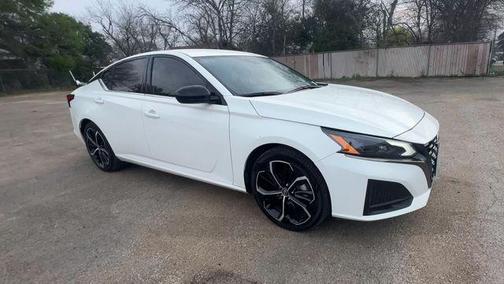 2024 Nissan Altima SR FWD