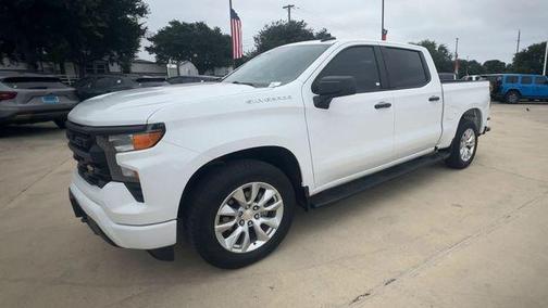 Summit White 2022 Chevrolet Silverado 1500 Custom
