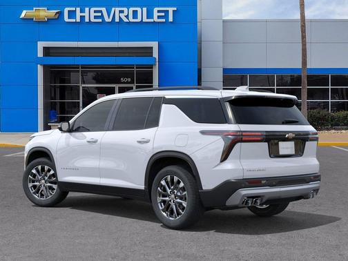 Polar White Tricoat 2026 Chevrolet Traverse LT