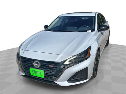 2023 Nissan Altima SR FWD