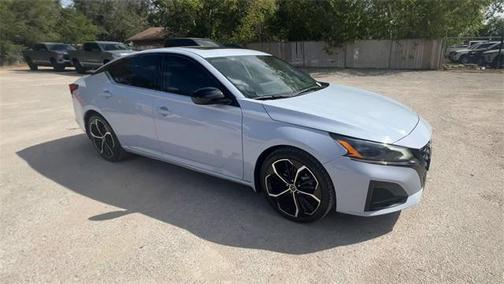 2023 Nissan Altima SR FWD