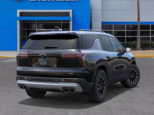 Mosaic Black Metallic 2026 Chevrolet Traverse AWD Z71