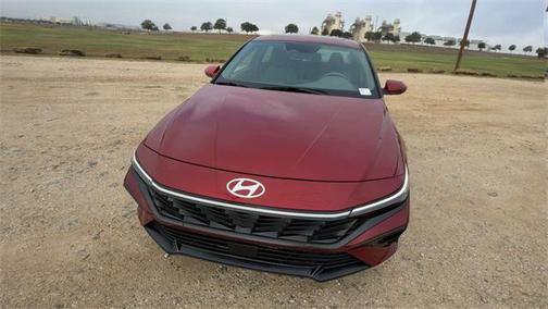 2025 Hyundai ELANTRA SEL