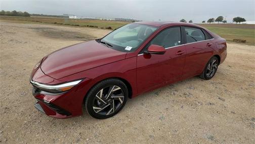 2025 Hyundai ELANTRA SEL