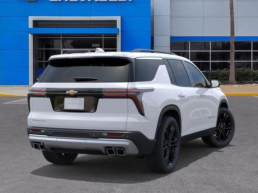 Summit White 2026 Chevrolet Traverse LT