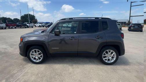 Granite Crystal Metallic Clearcoat 2021 Jeep Renegade Latitude