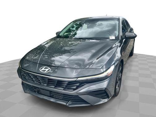 2025 Hyundai ELANTRA SEL