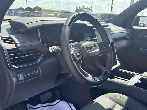 2024 GMC Acadia AWD AT4