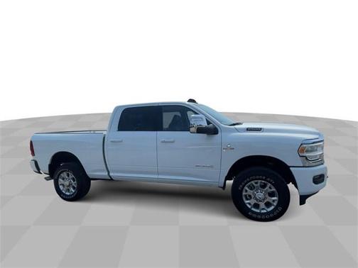 2024 RAM 2500 Laramie Crew Cab 4x4 6'4' Box