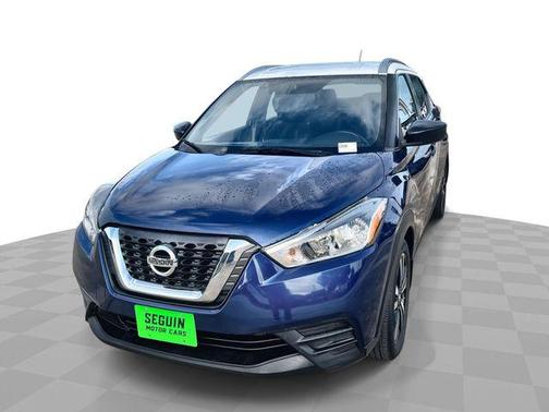 Deep Blue Pearl/Fresh Powder 2018 Nissan Kicks SV