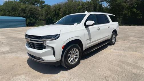 2023 Chevrolet Suburban LT