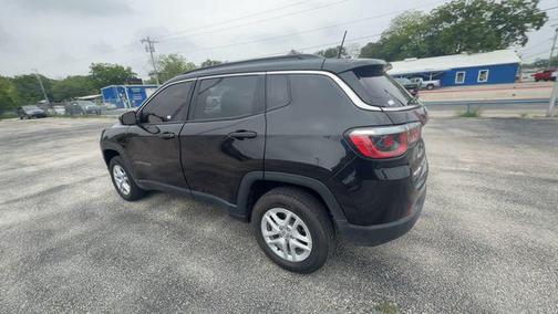 Diamond Black Crystal Pearlcoat 2020 Jeep Compass Sport