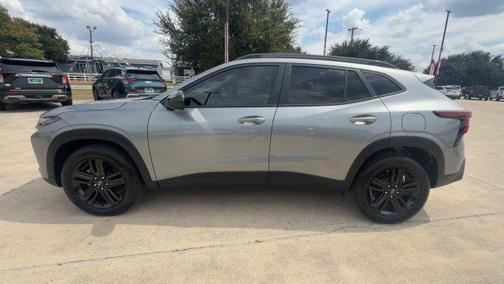 Sterling Gray Metallic 2025 Chevrolet Trax FWD ACTIV