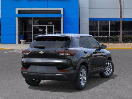 Mosaic Black Metallic 2026 Chevrolet Trailblazer LS