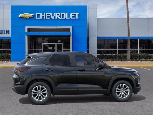 Mosaic Black Metallic 2026 Chevrolet Trailblazer LS