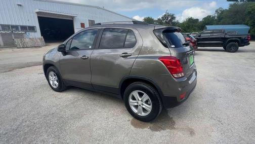 Stone Gray Metallic 2022 Chevrolet Trax LT