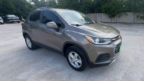 Stone Gray Metallic 2022 Chevrolet Trax LT