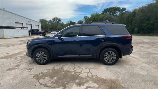 2024 Nissan Pathfinder SV FWD