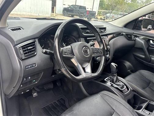 2017 Nissan Rogue Sport SL