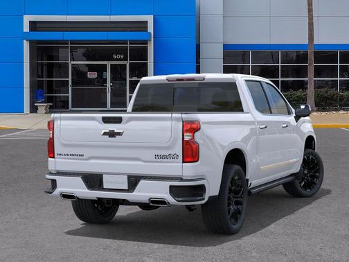 Polar White Tricoat 2026 Chevrolet Silverado 1500 High Country