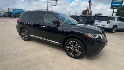 Magnetic Black Metallic 2017 Nissan Pathfinder Platinum