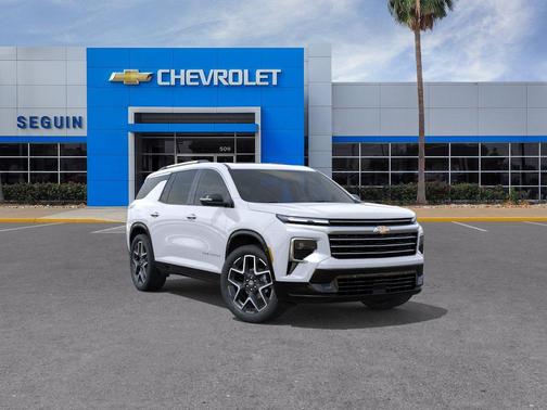 Polar White Tricoat 2026 Chevrolet Traverse High Country