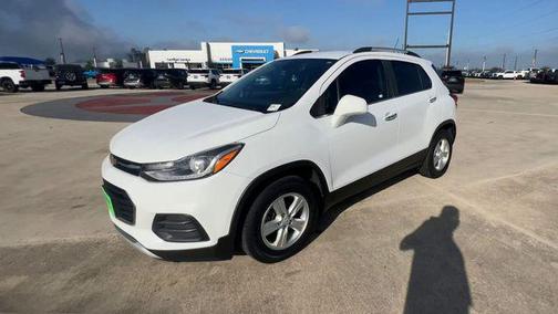 Summit White 2018 Chevrolet Trax LT