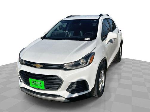 Summit White 2018 Chevrolet Trax LT