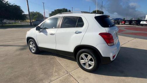 Summit White 2018 Chevrolet Trax LT