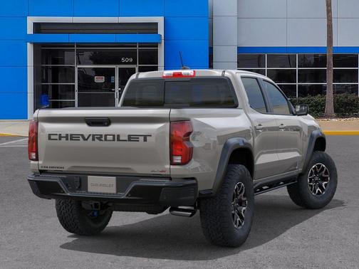 White Sands 2026 Chevrolet Colorado ZR2
