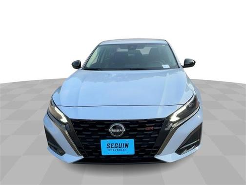 2023 Nissan Altima SR FWD