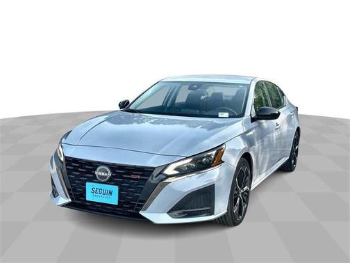 2023 Nissan Altima SR FWD