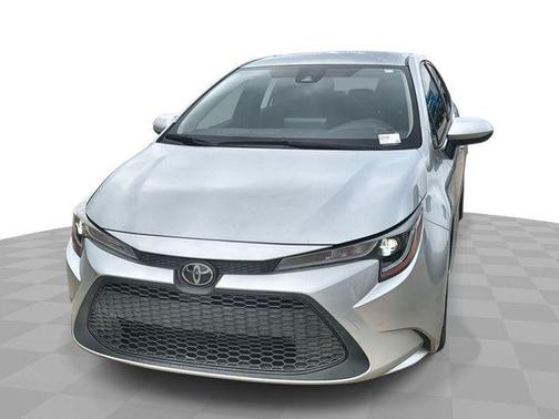 Classic Silver Metallic 2022 Toyota Corolla LE