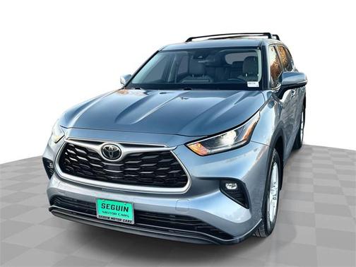 2021 Toyota Highlander LE