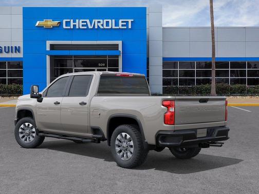 White Sands 2026 Chevrolet Silverado 2500 Custom