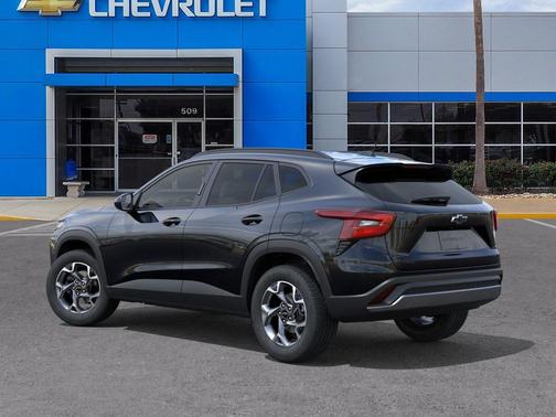 Mosaic Black Metallic 2026 Chevrolet Trax LT