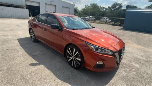 2022 Nissan Altima SR FWD