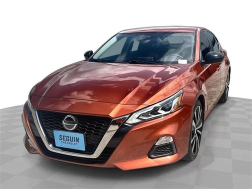 2022 Nissan Altima SR FWD