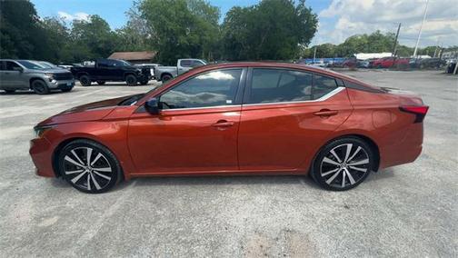 2022 Nissan Altima SR FWD