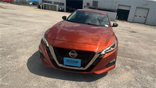 2022 Nissan Altima SR FWD